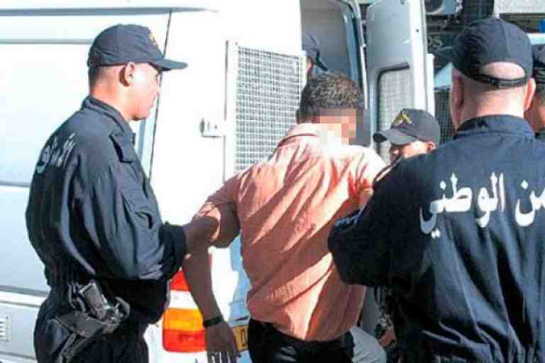 أمن العاصمة يوقف منتحل صفة إطار سام في الدولة