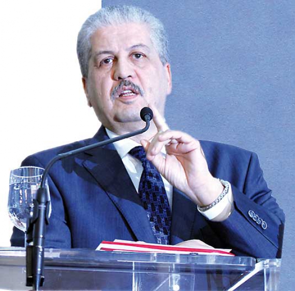 لا تمييز بين شهادات النظام القديم والجديد في التوظيف