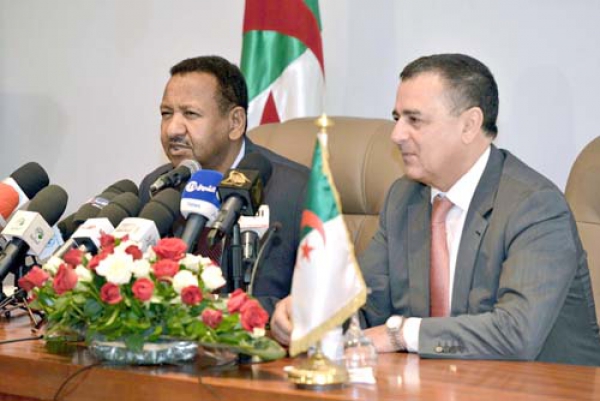 مبعوث الرئيس السوداني يدعو الجزائريين إلى الاستثمار ببلده