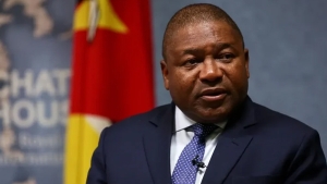 الرئيس الموزمبيقي يحلّ بالجزائر في زيارة صداقة وعمل