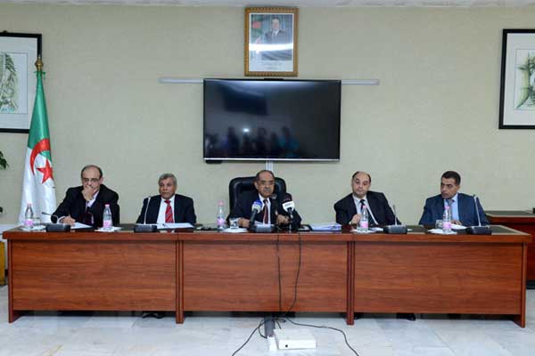 نموذج جديد لتمويل النمو الاقتصادي