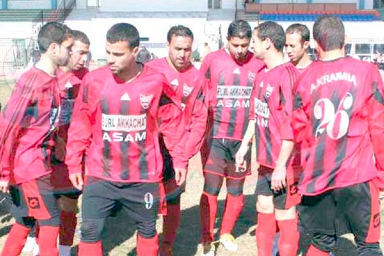 نقطة عنابة تعزز حظوظ الصعود