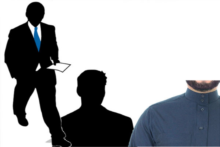 اختصار الساحة السياسية في ثلاثة أقطاب كبرى
