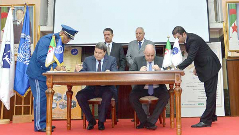 التوقيع على اتفاقية التكوين والتكفل الصحي