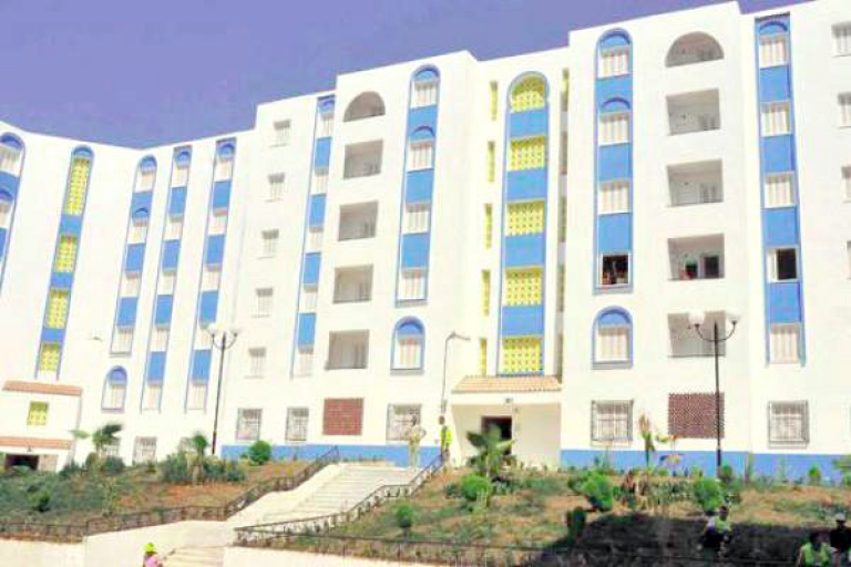 أصحاب ملفات السكن بالتنقيط يخرجون للشارع بوهران