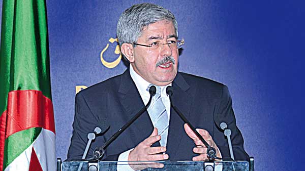 مشروع تعديل الدستور أمام البرلمان منتصف فيفري