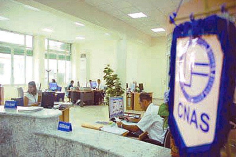 «الكناص » يهدد باتخاذ الإجراءات القانونية