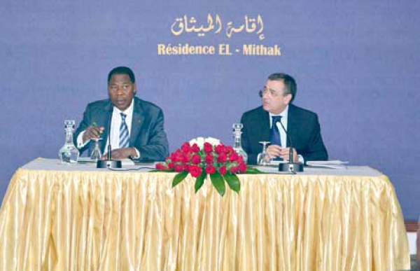 دعوة رجال الأعمال الجزائريين للاستثمار بالبنين