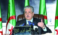 الجزائريون مطعَّمون ضد فيروسات زعزعة البلاد