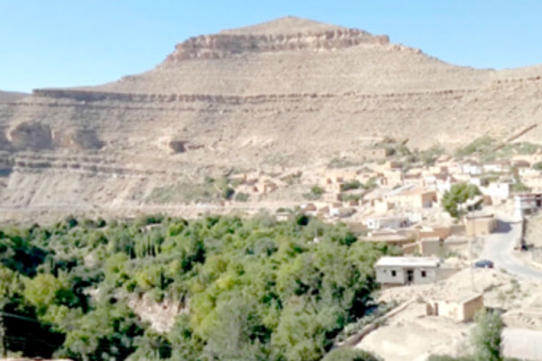 السكان يطالبون بمشاريع التجديد الريفي