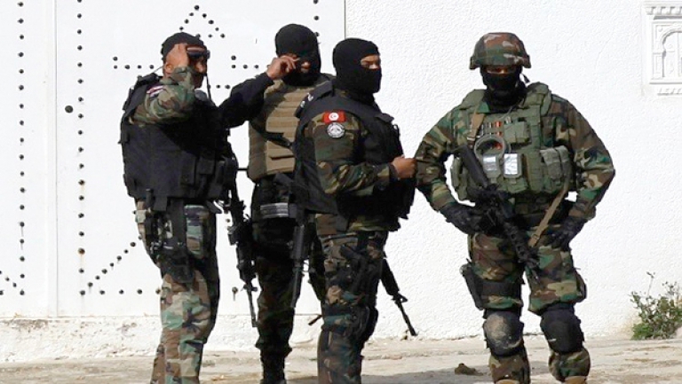 السلطات التونسية تمنع ألفي شاب من الالتحاق بتنظيمي &quot;داعش&quot; و&quot;القاعدة&quot;