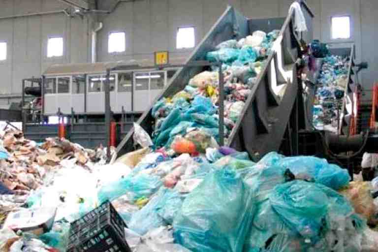 وحدة جديدة لإعادة تحويل أكياس البلاستيك