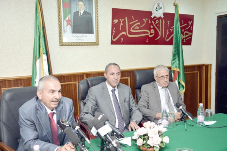 صالح بلعيد أمام تحديات الترجمة والعلوم والتكنولوجيا