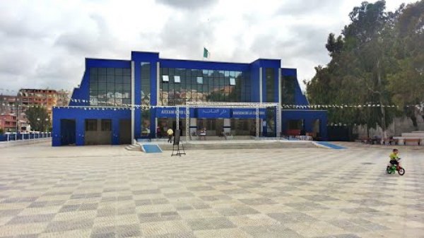 التأسيس لإطار علمي مبني على التحليل والنقد