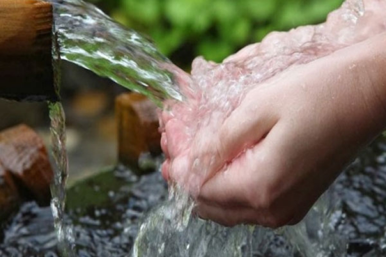 نقص العقار يعلّق حل أزمة الماء