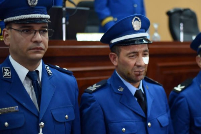 مدير الإدارة العامة للأمن الوطني يكرم عناصر أمن باب القنطرة