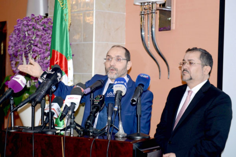 دخول التشريعيات بقوائم موحدة تحت اسم «حمس»