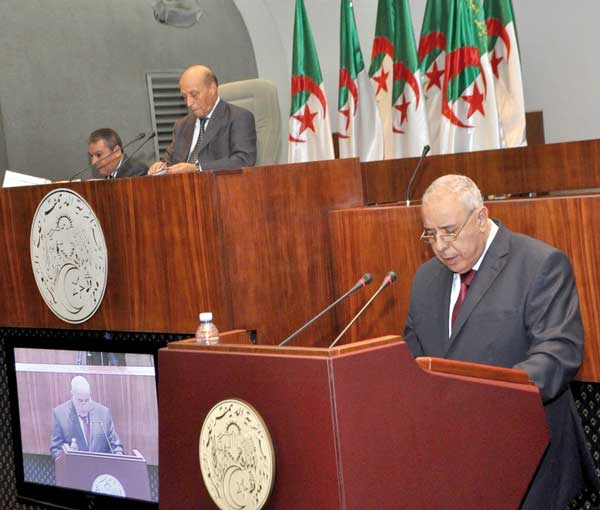 تقاعد تكميلي واعتماد التعاضديات في بطاقة الشفاء