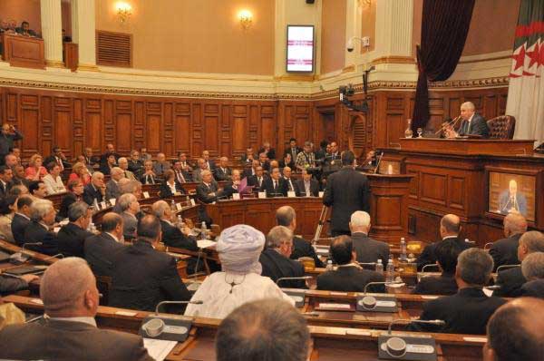 دعوة إلى ترشيد الإنفاق العمومي وتنويع موارد التمويل