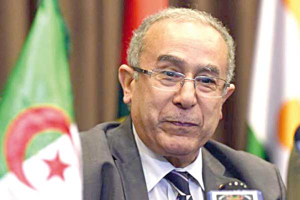 لعمامرة يؤكد مواصلة العمل في إطار عمل حضاري كبير