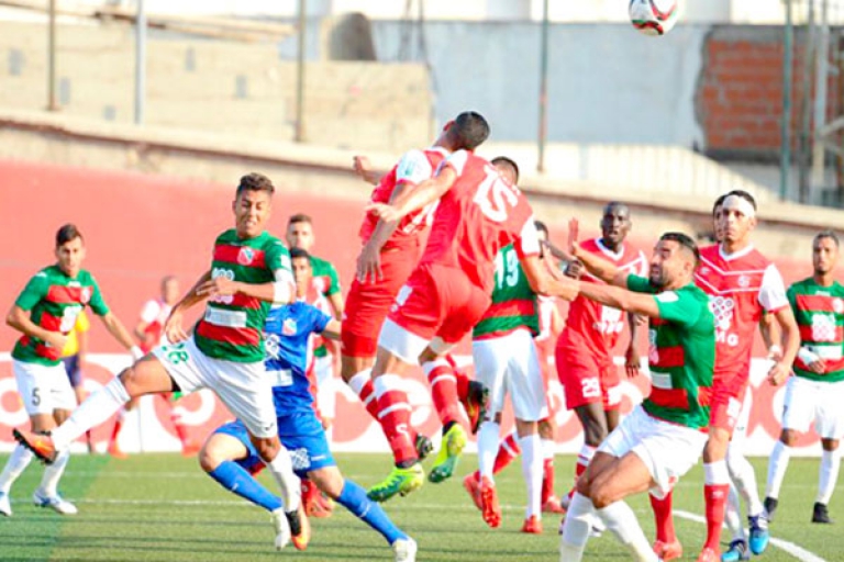 ياحي وغاموندي مرشحان لتدريب الفريق