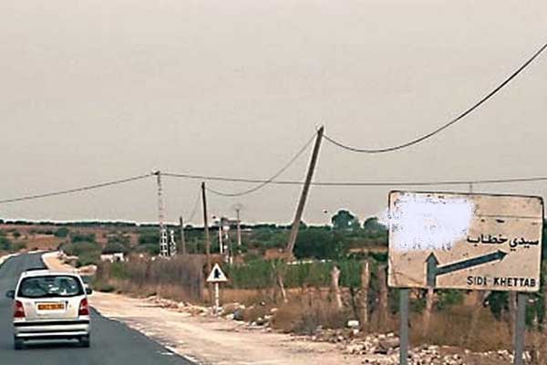 منتخبون وأعيان بسيدي خطاب يطالبون بتنحية "المير"