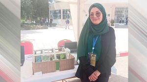 الطالبة ابتسام معروفة تخصص &quot;فلاحة بيئية&quot; من جامعة الشلف