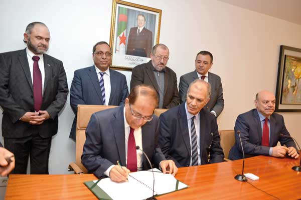 إعادة تأميم المناجم وغلق ملف مركب الحجار نهائيا