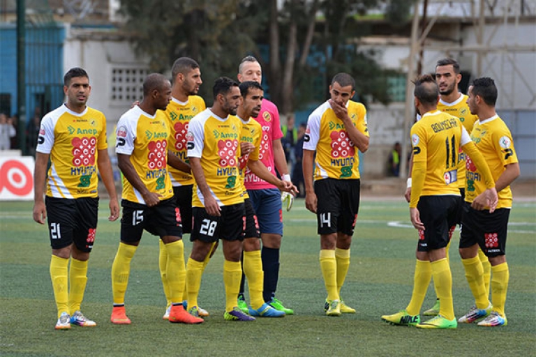 المدرب شارف يحضّر لاعبيه للقاء شبيبة القبائل