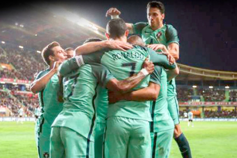 رونالدو والبرتغال في مواجهة صلابة الدفاع البولندي