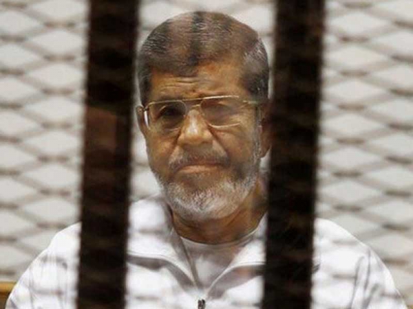 الحكم بالإعدام على محمد مرسي ومائة من إطارات الإخوان