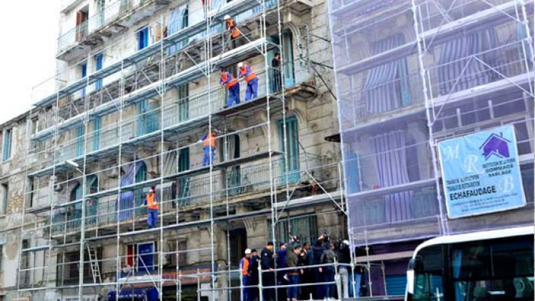 1433 عمارة تخضع للترميم بالعاصمة