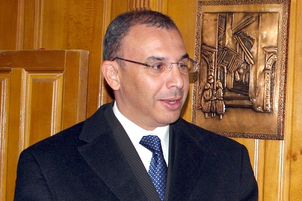 الوالي يأمر مدراء أملاك الدولة بالتحرك