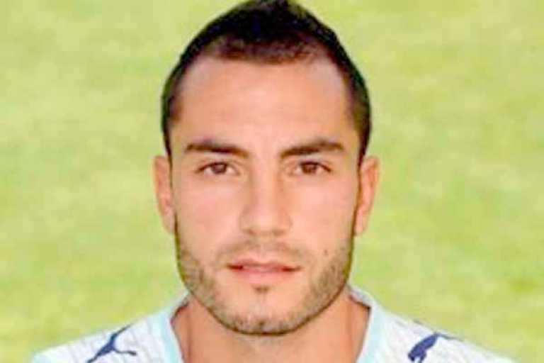 مغني يضيع مباراة شبيبة القبائل