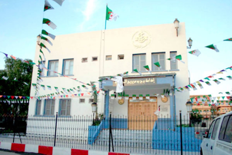 225 مدرسة تستفيد من الأنترنت