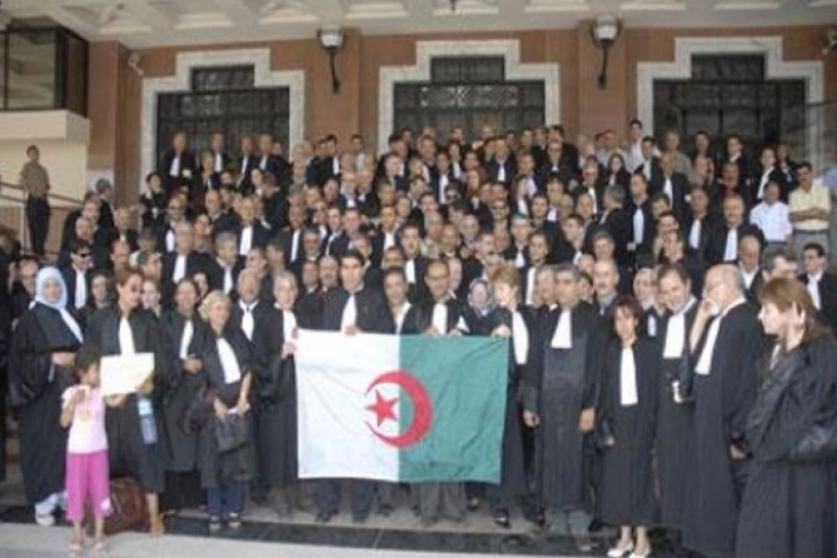 أزمة بين اتحاد المحامين الجزائريين ونظيره التونسي