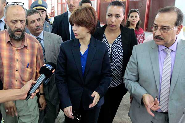 فتح تحقيق حول سرقة الطرود وتوقيف قابضين عن العمل