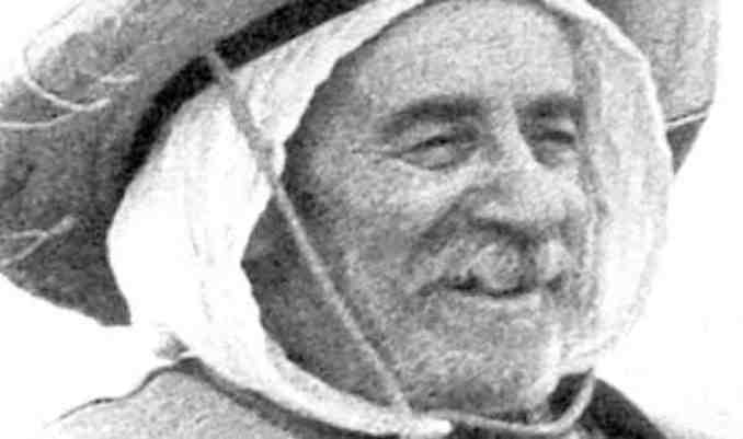 شخصية أسطورية تأبى النسيان
