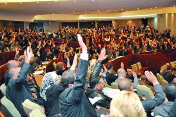 تجريم التمييز وتشديد العقاب على مختطفي الأطفال