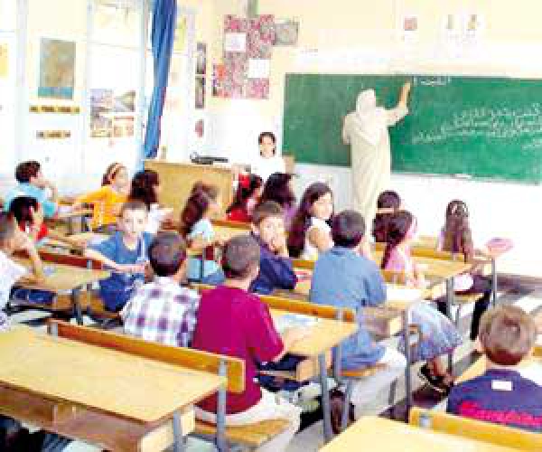 تحديات تواجه العملية التربوية