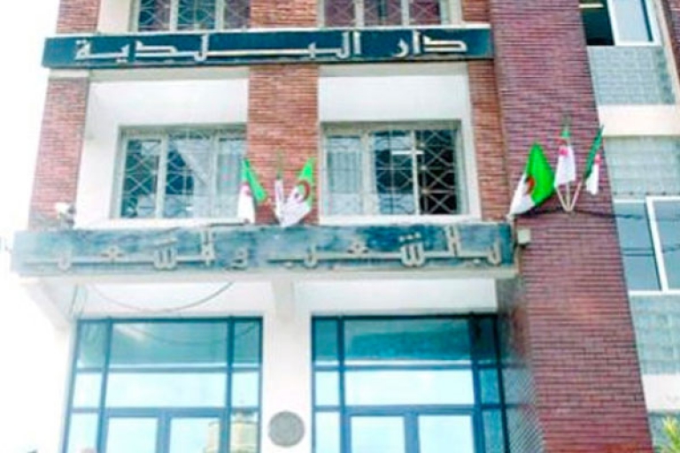 التجار ملزمون بفرز الورق عن باقي النفايات