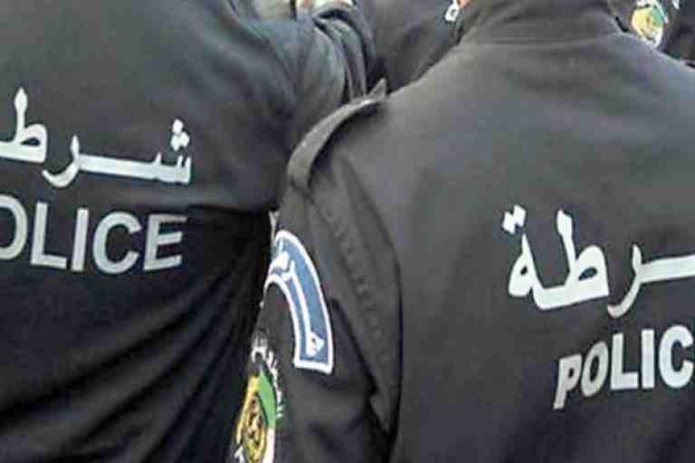 رسالة نصية تطيح بشبكة إجرامية