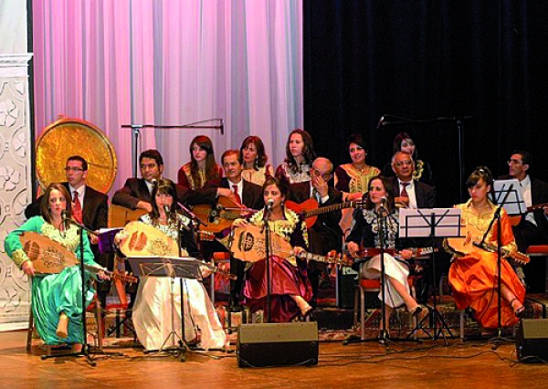 الجزائريون على موعد مع برنامج ثقافي وفني مكثّف