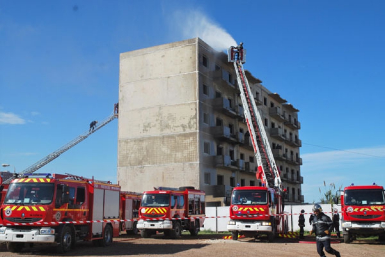 مناورة تطبيقية لفرقة الإنقاذ وعزل الردوم