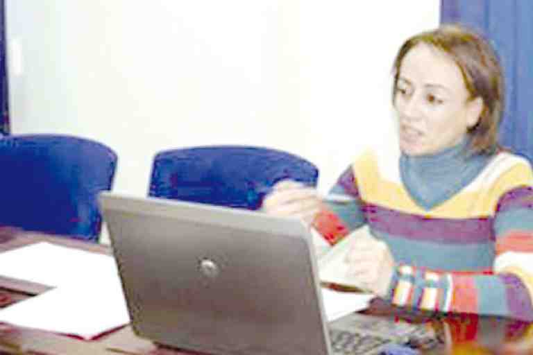 الأمثال الشعبية مجدت المرأة وظلمتها في آن واحد