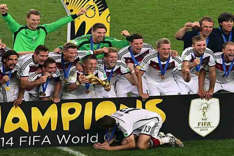 استضافة مشتركة لكأس العالم 2030