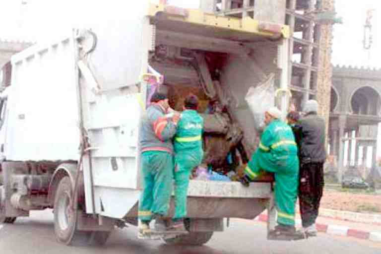 سبر آراء المواطنين لتحديد مواقيت إخراج وجمع النفايات