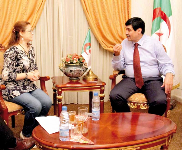 الأولوية لإثراء الذاكرة الوطنية وتبليغها للأجيال الصاعدة