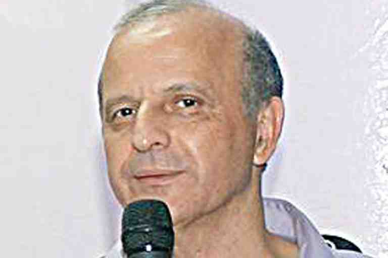 وفاة مدير يومية «لاتريبون» حسن بشير شريف