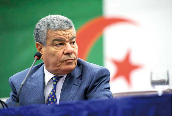 تعديل الدستور سيتم في أفريل على أقصى تقدير